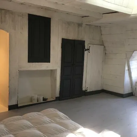 Vila La Cure Grande Maison De Charme De 2 A 14 Personnes Saint-Urcize