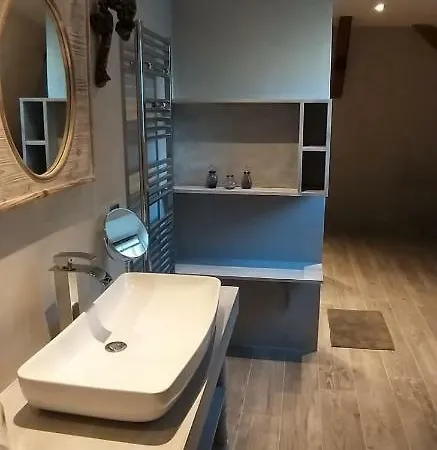 La Cure Grande Maison De Charme De 2 A 14 Personnes * Saint-Urcize